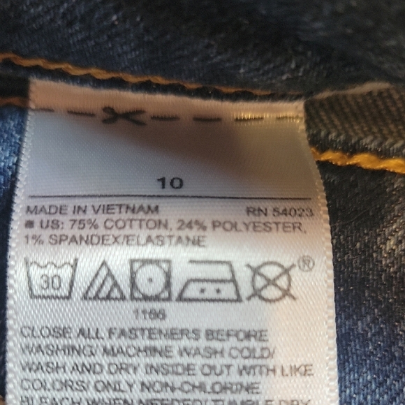 Old Navy Blue Distressed High Rise Jean Shorts Size 10 - Picture 3 of 10